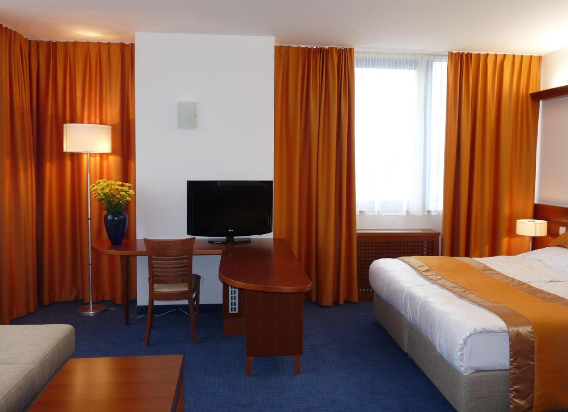 Garni Hotel Azul Крань Экстерьер фото